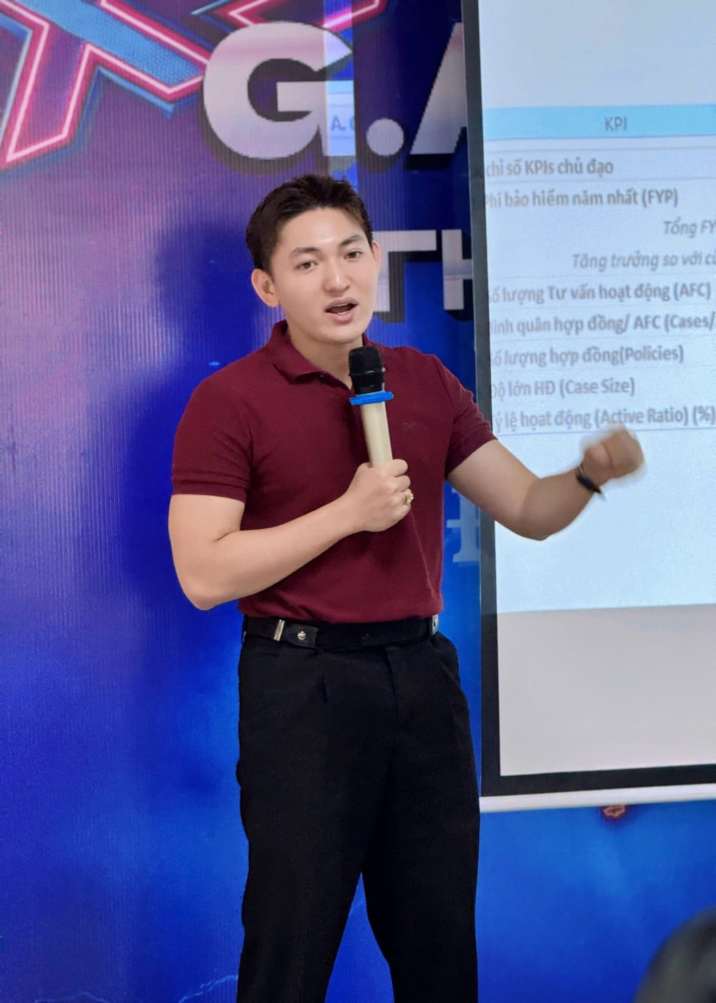 Phạm Hùng Cường đào tạo đội nhóm về KPI và lộ trình phát triển